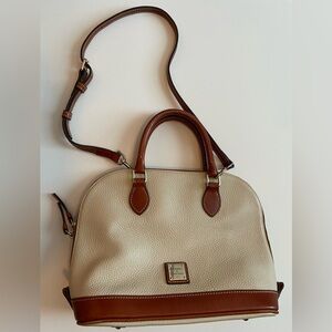 Dooney & Bourke bag in Bone color